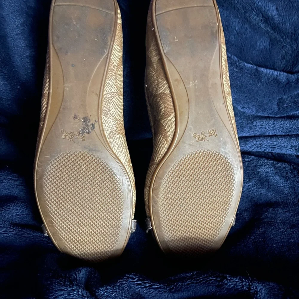 Coach flats - Picture 2 of 2
